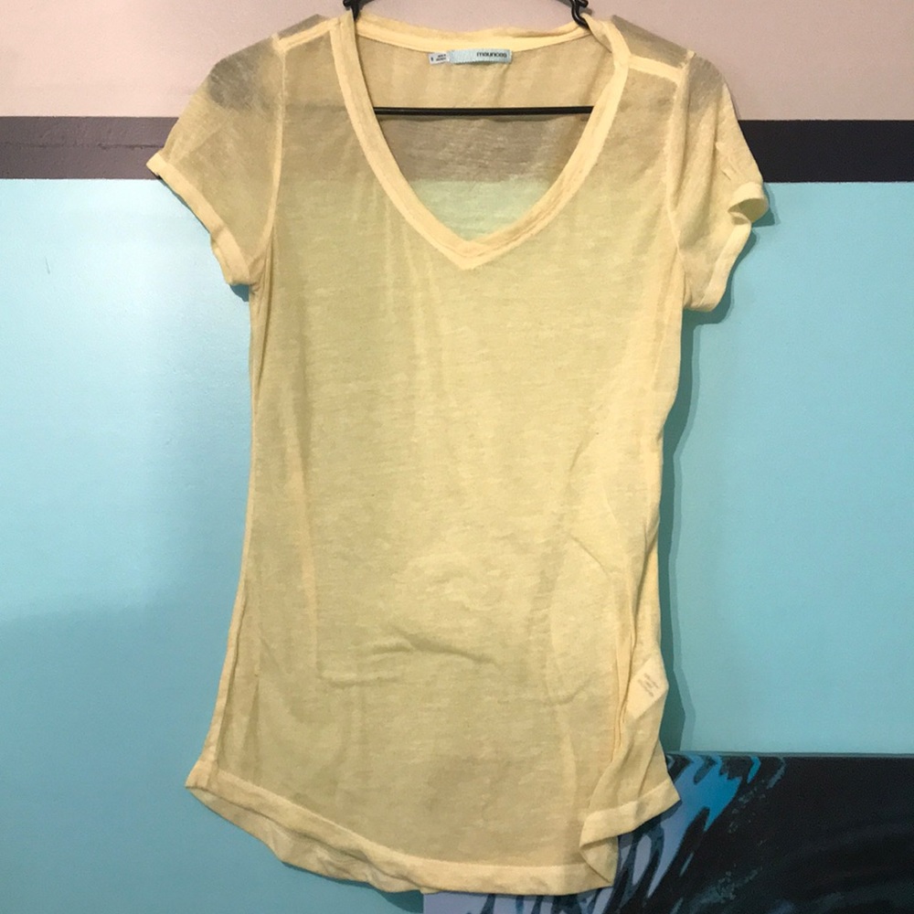 Maurice’s yellow shirt